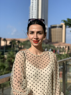 Niloufar  zoekt een Studio in Leiden